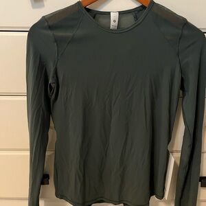 Lululemon Athletica Green Long Sleeve Tee